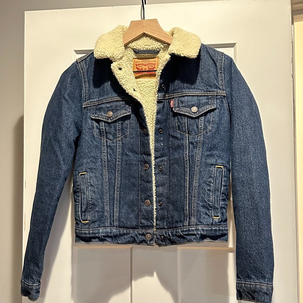 Levis Cropped Jean Jacket